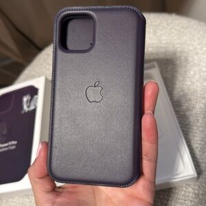 iPhone 11 Pro leather folio